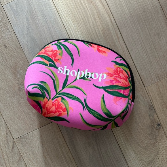 Shopbop toiletry bag, never used, brand new condition - Picture 2 of 3